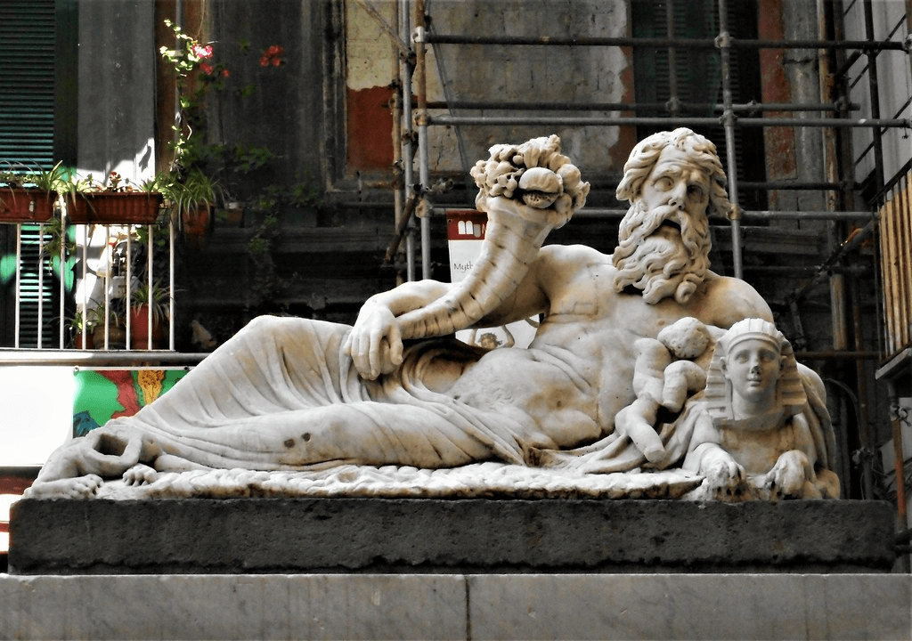 Ancient coin history - 'Corpo di Napoli' erected by Alexandria's citizens in Naples 17th century